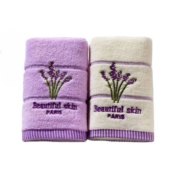 Serviette de bain brodée en coton