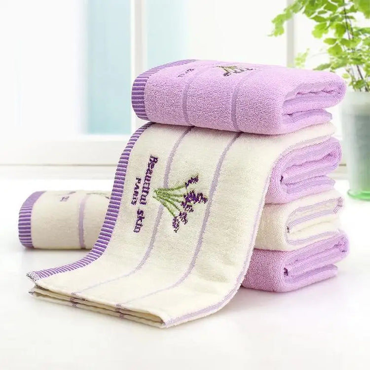 Serviette de bain brodée en coton 2