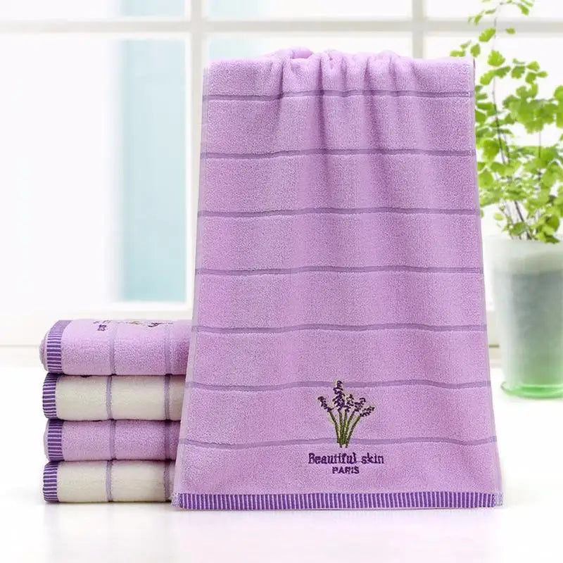 Serviette de bain brodée en coton 5