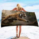 Serviette de plage tigre chasseur