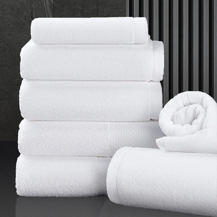 serviettes carrées blanches 2
