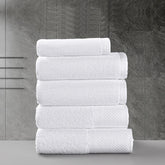 serviettes carrées blanches 5